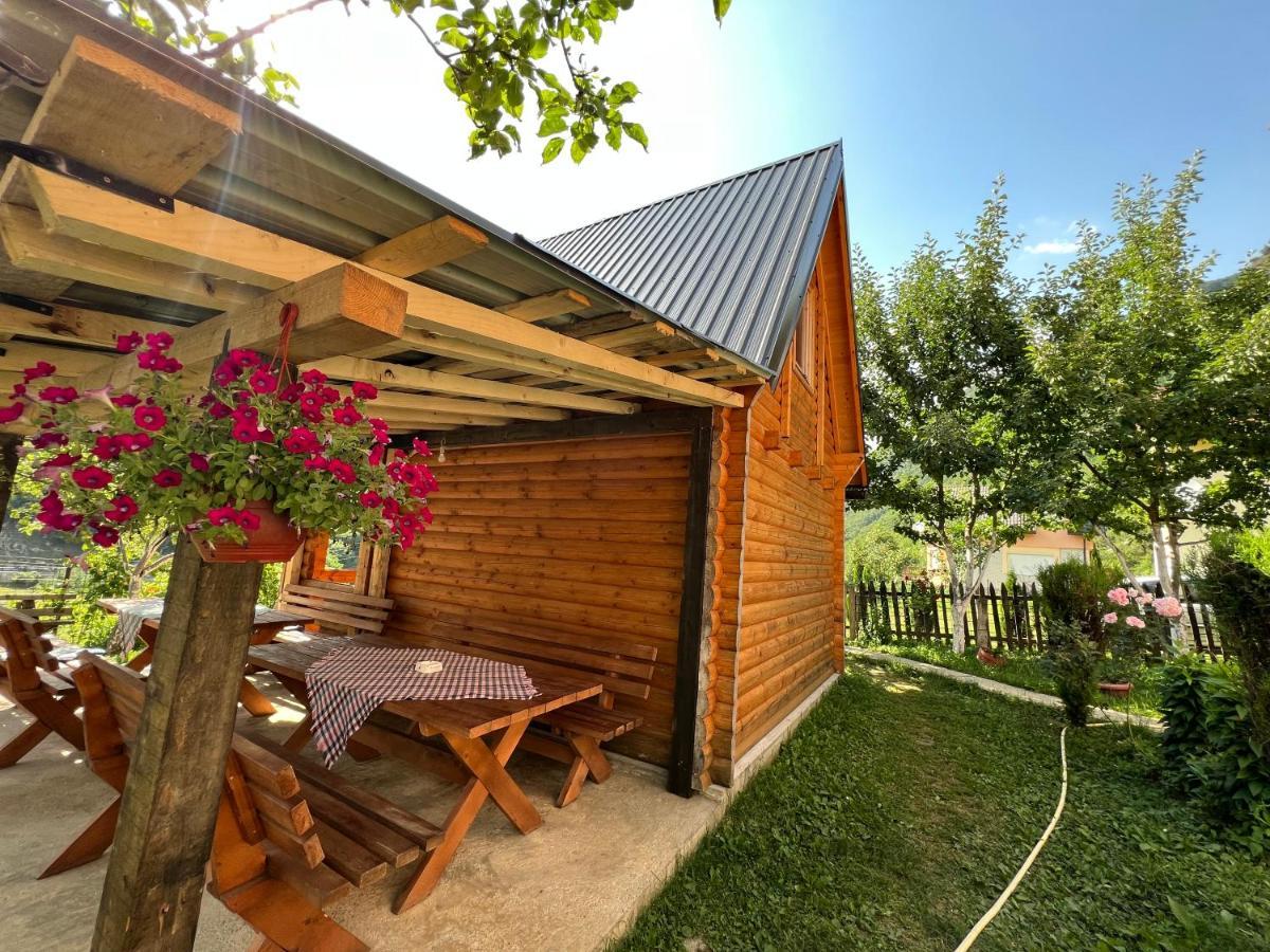 Guest House Kollata Vuthaj Exterior foto