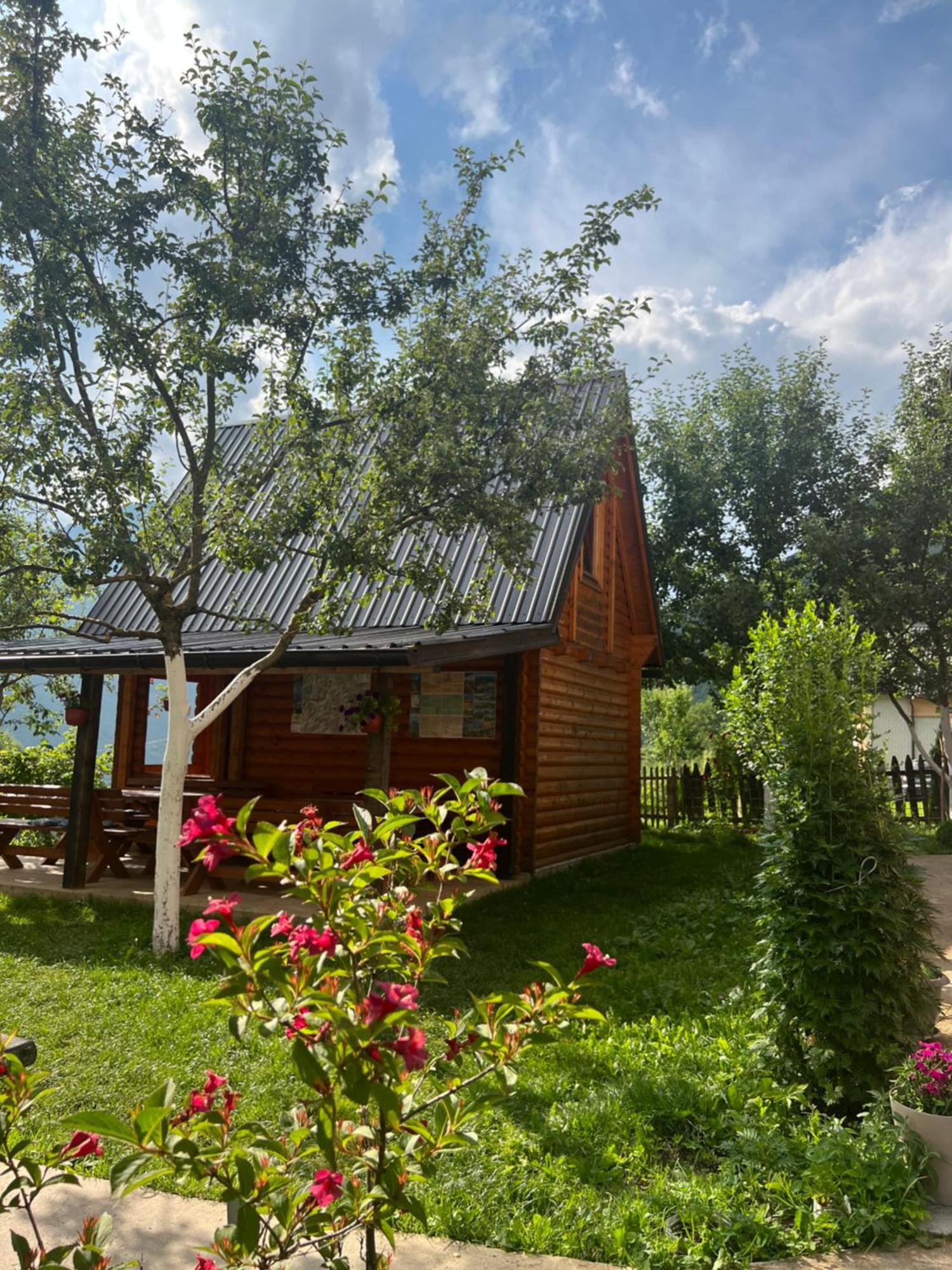 Guest House Kollata Vuthaj Exterior foto